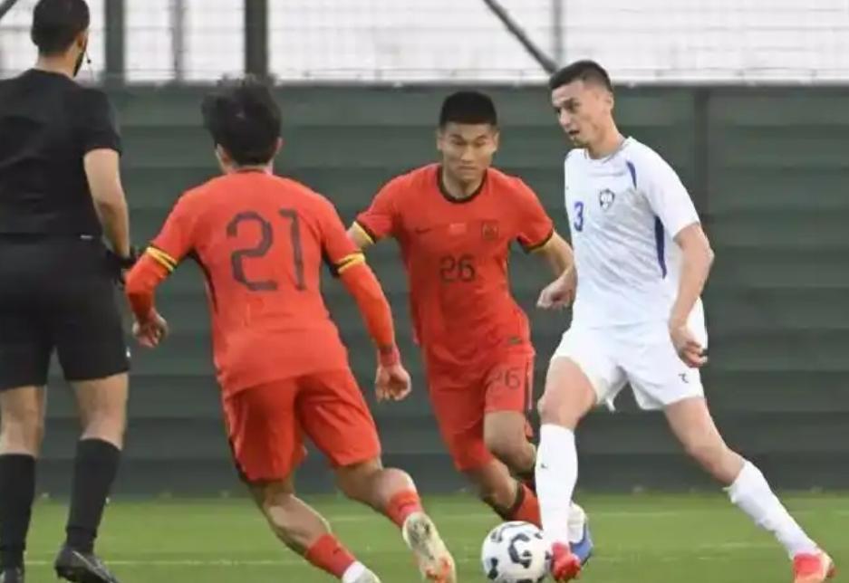 kaiyun-邵佳一挂帅迪拜不败收官！国足拉练见喜 年轻化补强刻不容缓