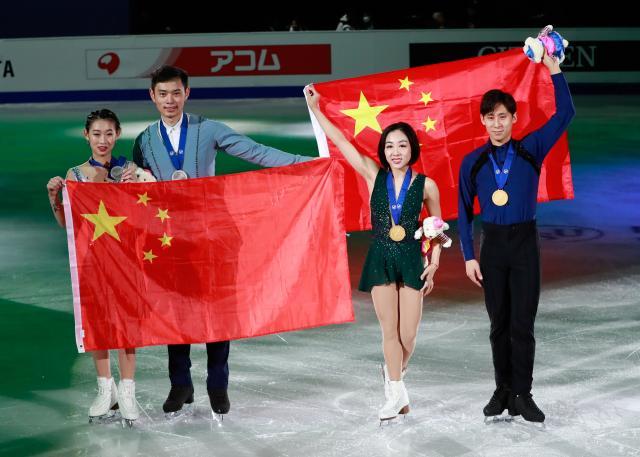 开云体育官网-双人滑中国力争“一二带回” “葱桶”静候对手挑战